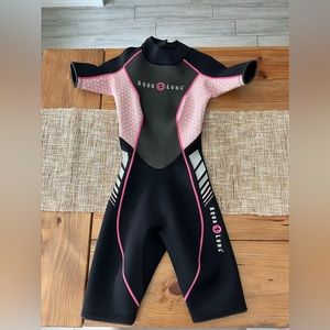Women's Pink and Black Aqua Lung 2mm Wet Suit Size 4